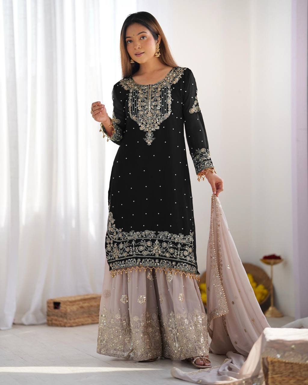 "Royal Radiance Set β Pure Elegance in Thread"