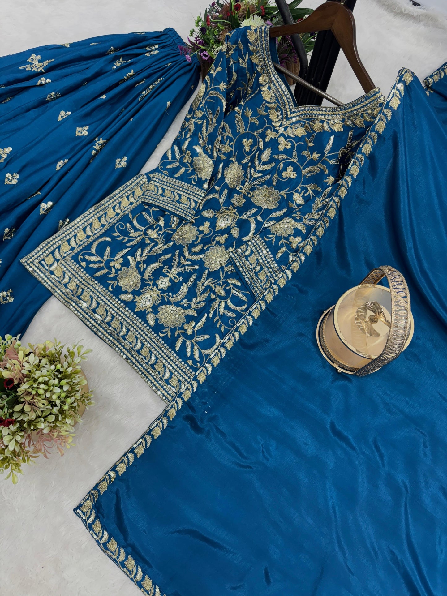 "Sitara Royale" β Bridal-Inspired Ethnic Glam Set