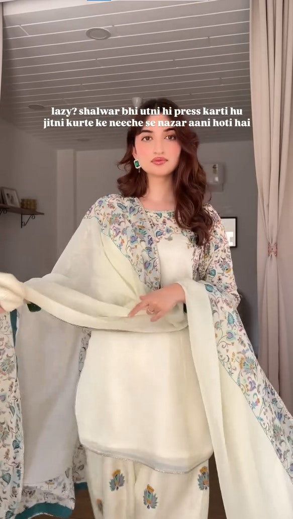 "Noor-E-Print β Digital Georgette Edition"
