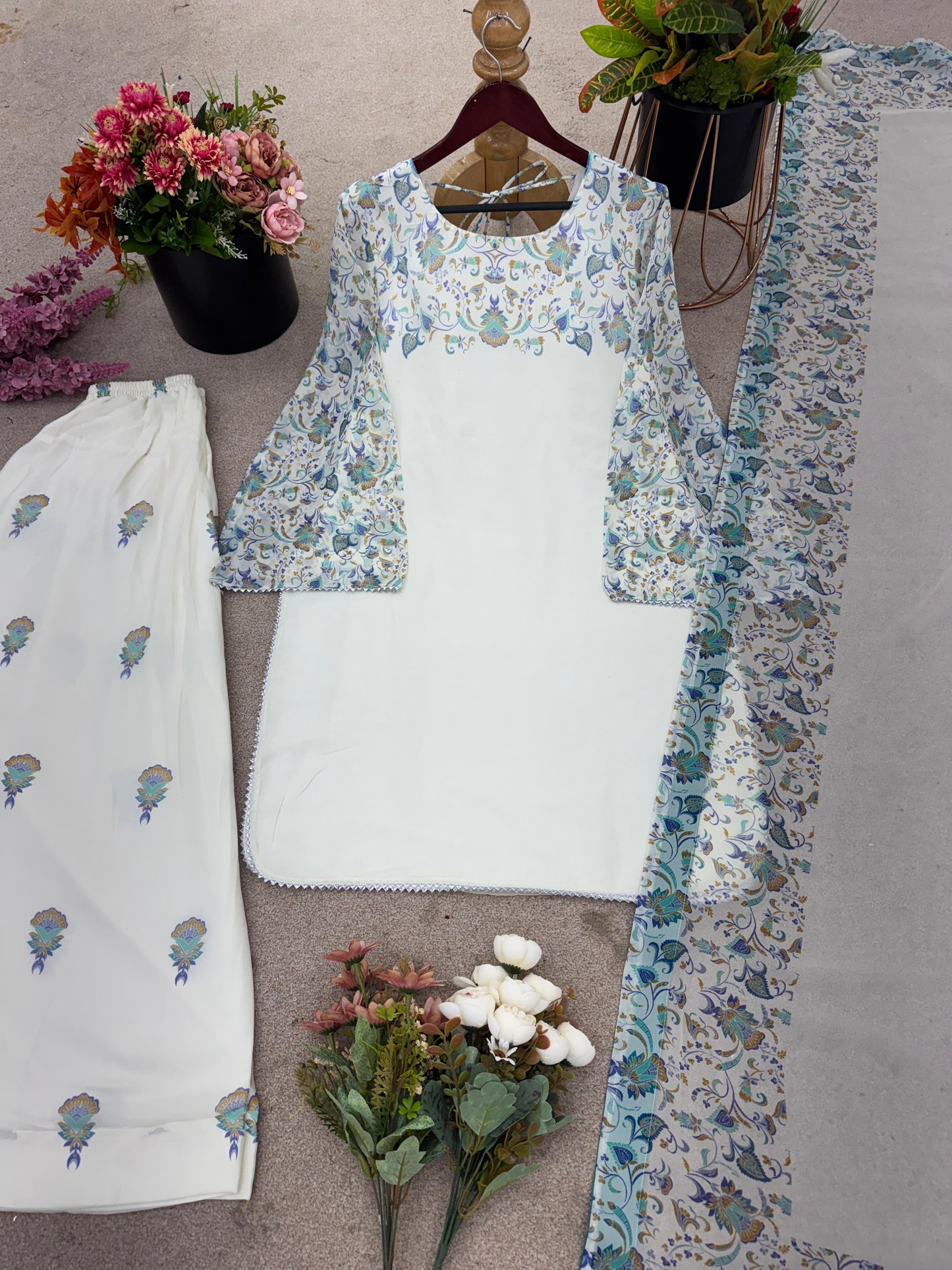 "Noor-E-Print β Digital Georgette Edition"