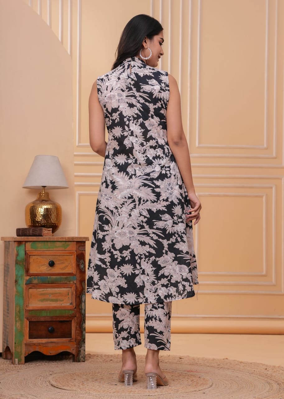 "Aarohi β Gold Touch Cotton Kurti Set"