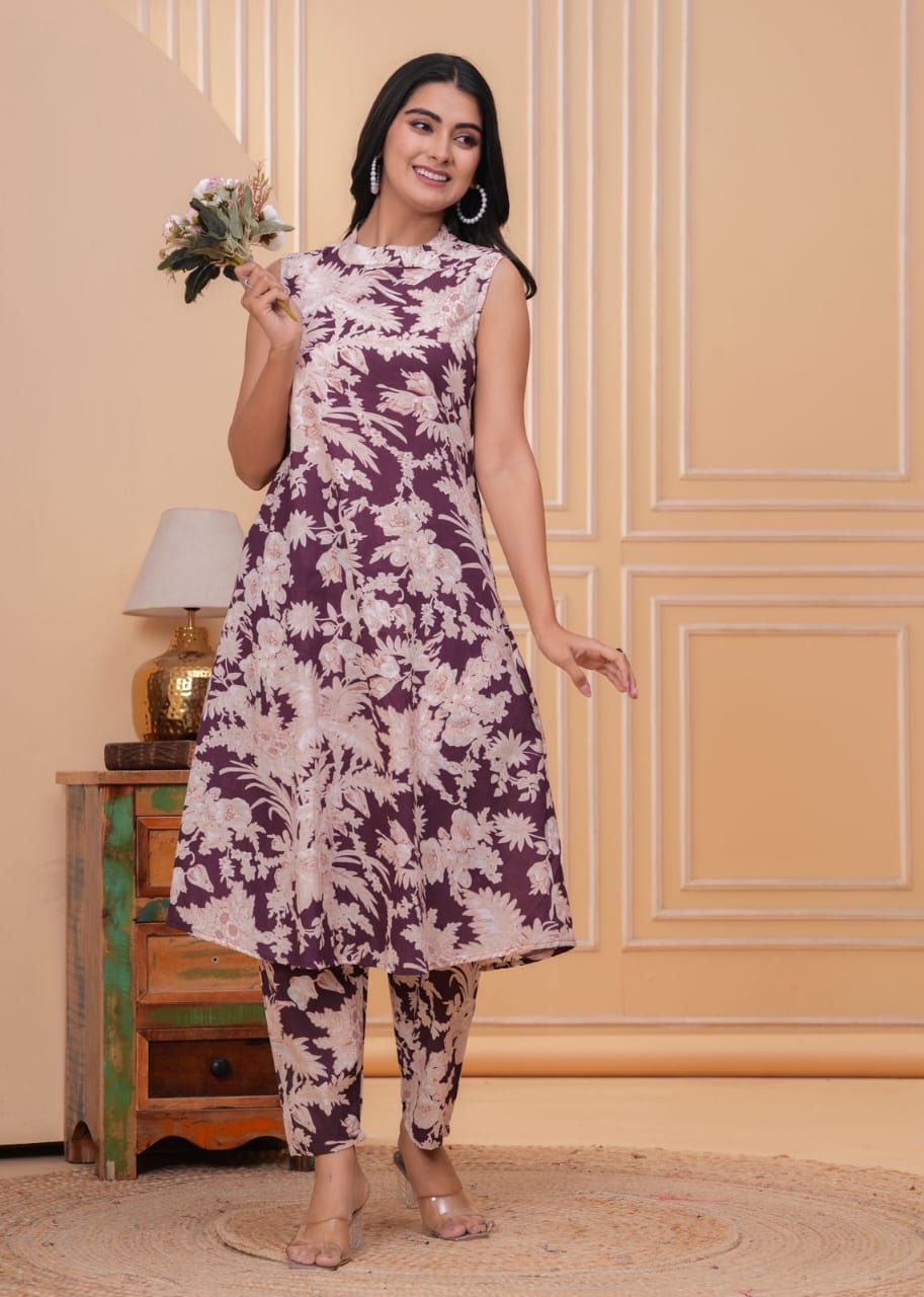 "Aarohi β Gold Touch Cotton Kurti Set"