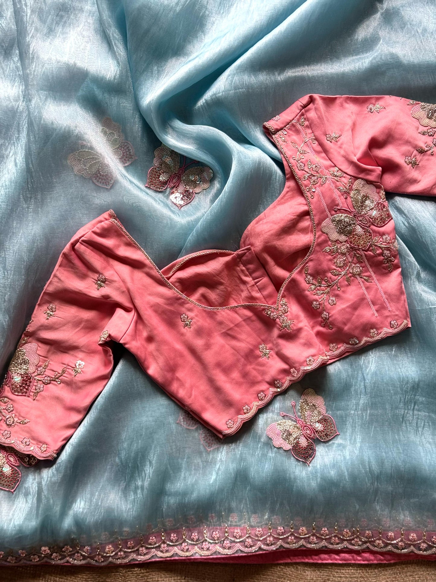 Butterfly Bloom ā Premium Organza Saree