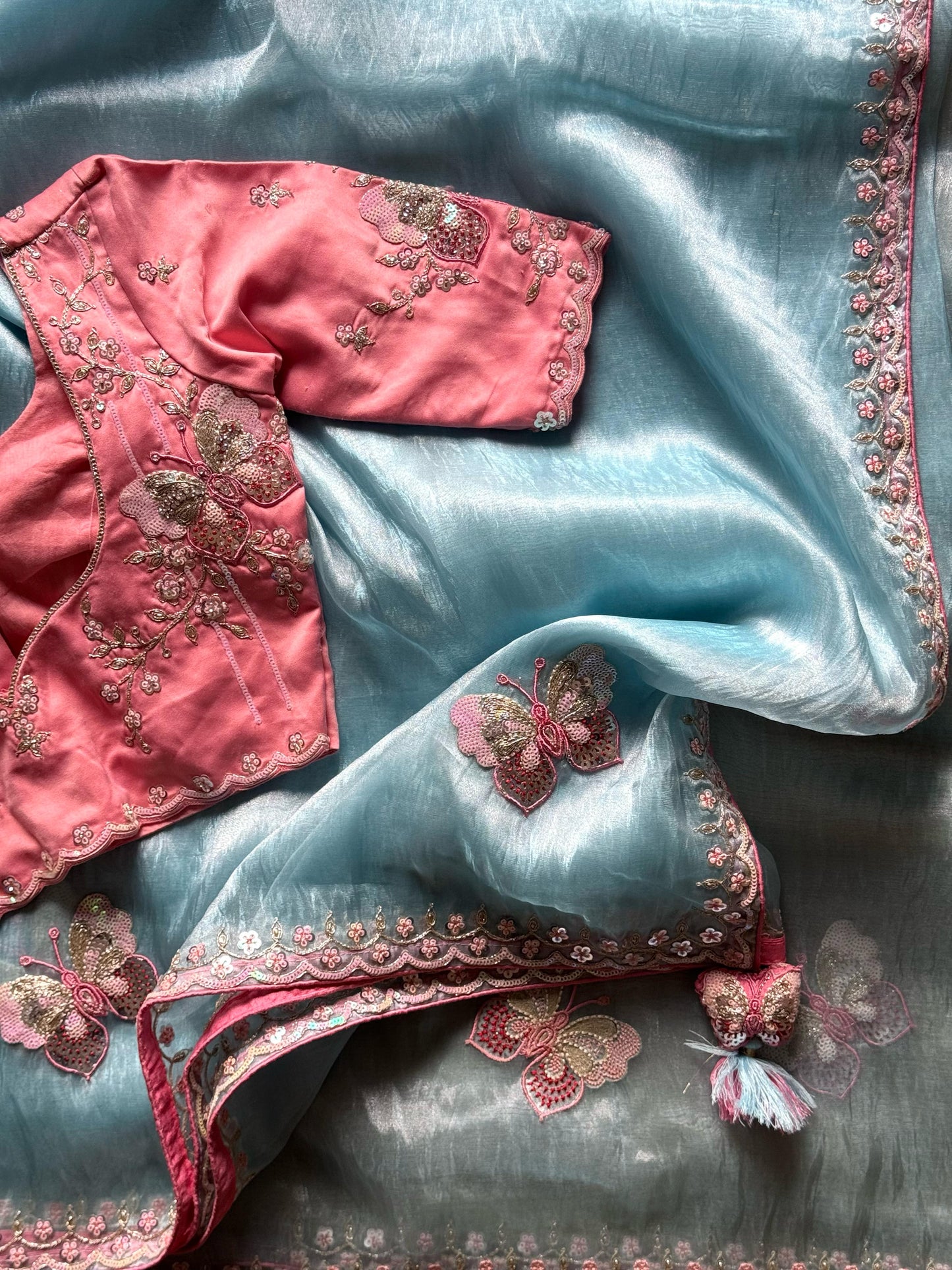 Butterfly Bloom ā Premium Organza Saree