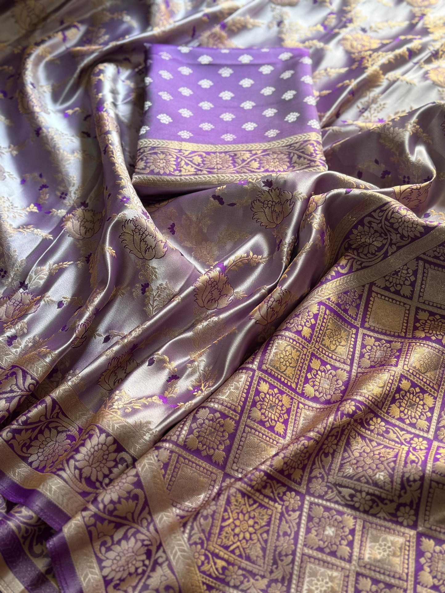 "Royal Bloom Two-Tone Satin Zari Weaving Saree with Butti Blouse"
