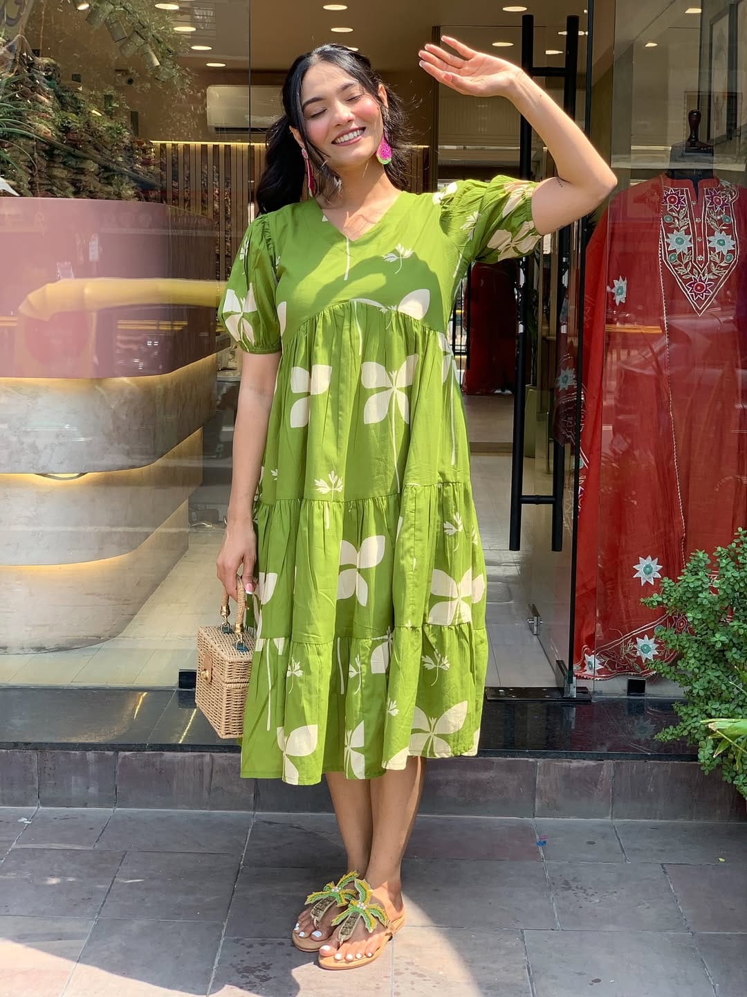 Stylish Midi Kurti with Puff Sleeves π