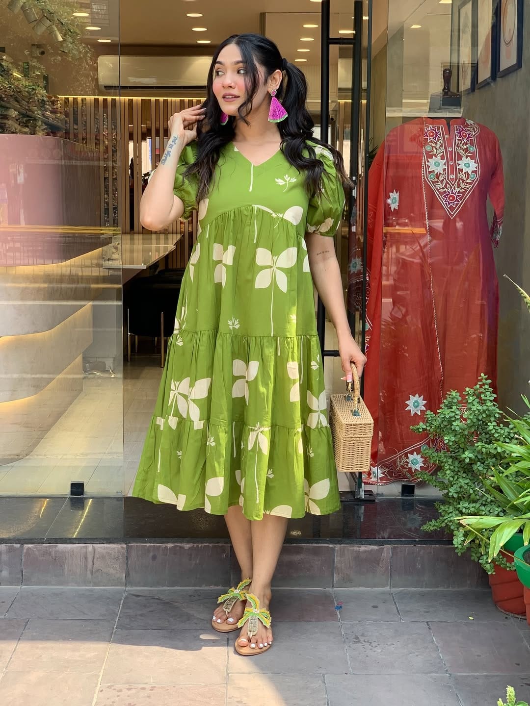Stylish Midi Kurti with Puff Sleeves π