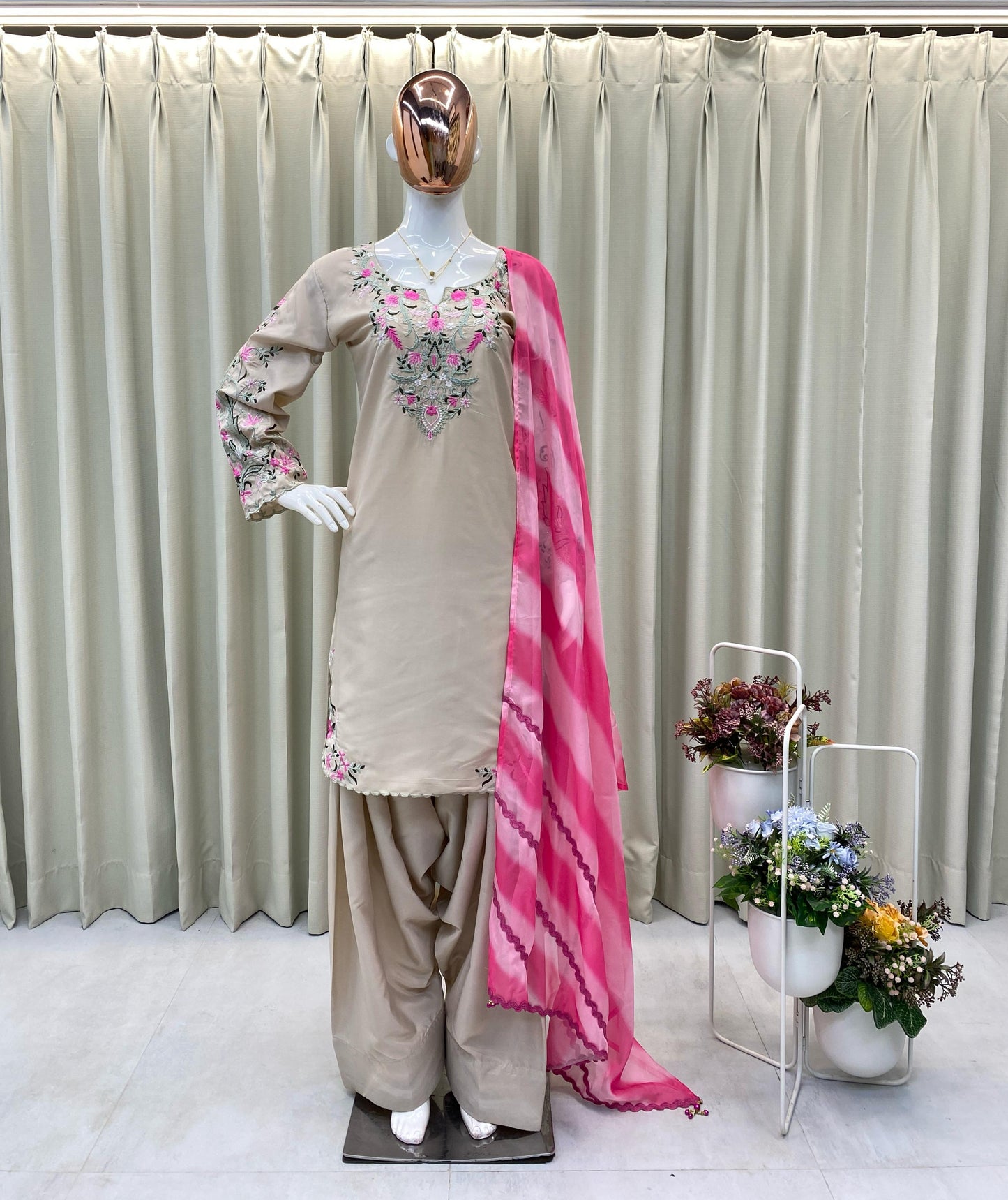 Designer Wear Exclusive Farsi Salwar Suit Set ✨