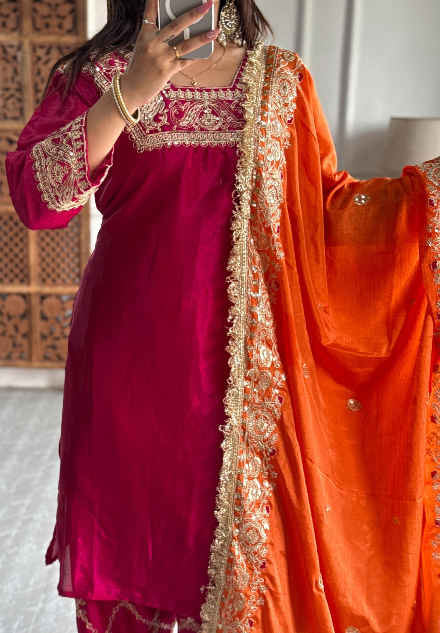 Premium Chinon Silk Kurti & Farsi Salwar Set with Dupatta ๐บ