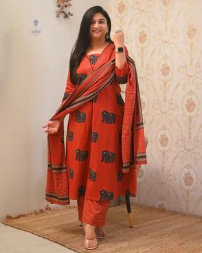 ๐ธ Red Floral A-Line Kurti Set โ Festive Simplicity & Elegance ๐ธ