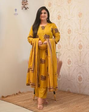 ๐ธ Red Floral A-Line Kurti Set โ Festive Simplicity & Elegance ๐ธ