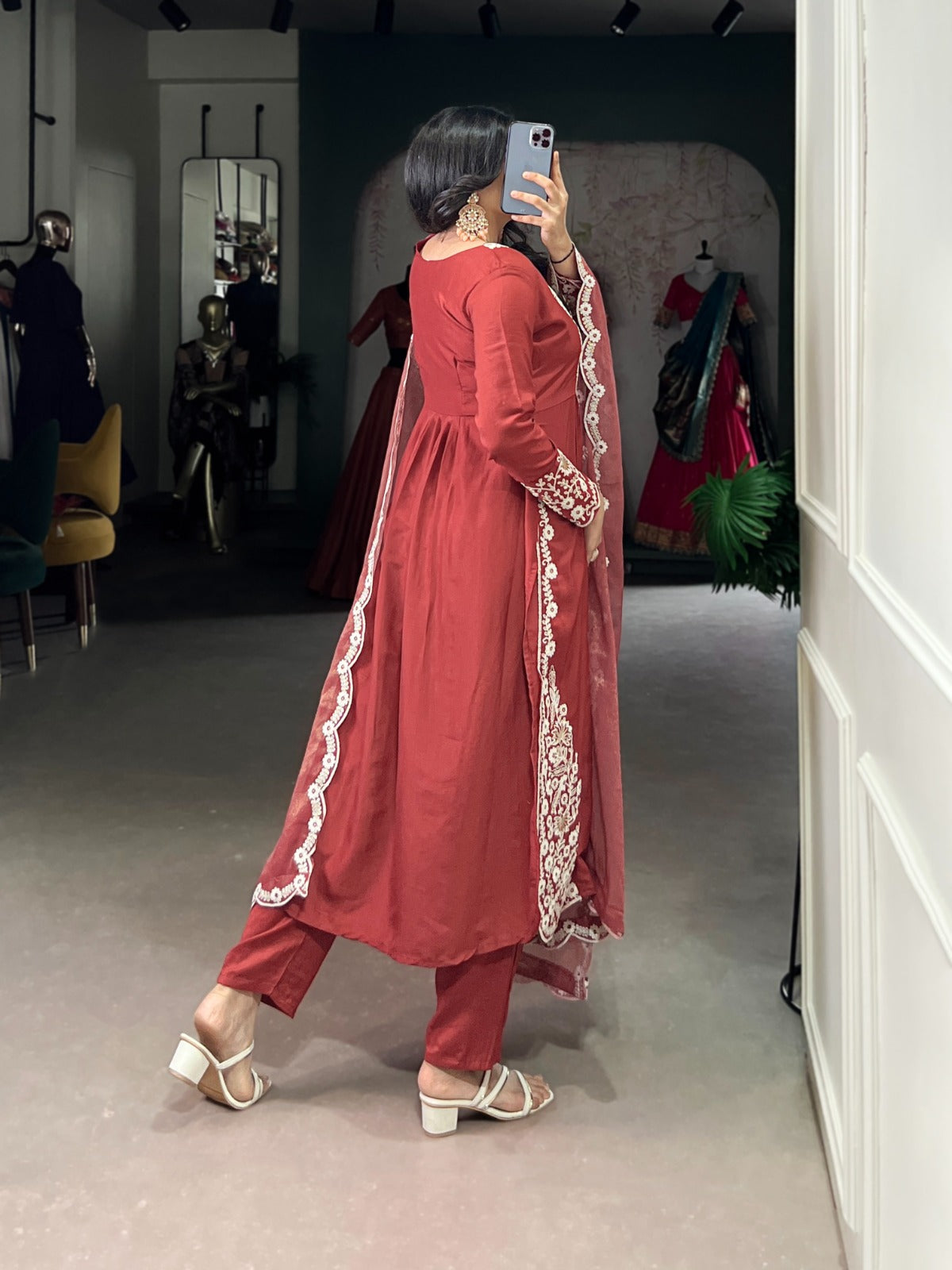 "Noor-E-Maska – Subtle Sequin Charm"