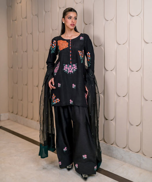 New Designer Natural Crepe Silk Embroidered Suit Set ✨