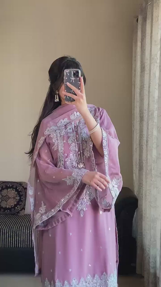 “Saba – Embellished Chic Suit Set”